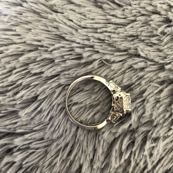 Fragrant Jewels Beautiful “Relax” Ring - Picture 4 of 5